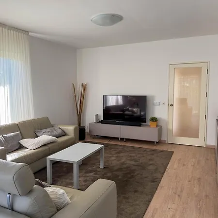 Casa Ermenegilda, 4,5-zimmerhaus By Holap Sa